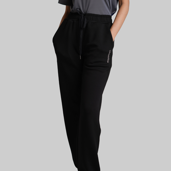 Elastic ankle grip & adjustable waist